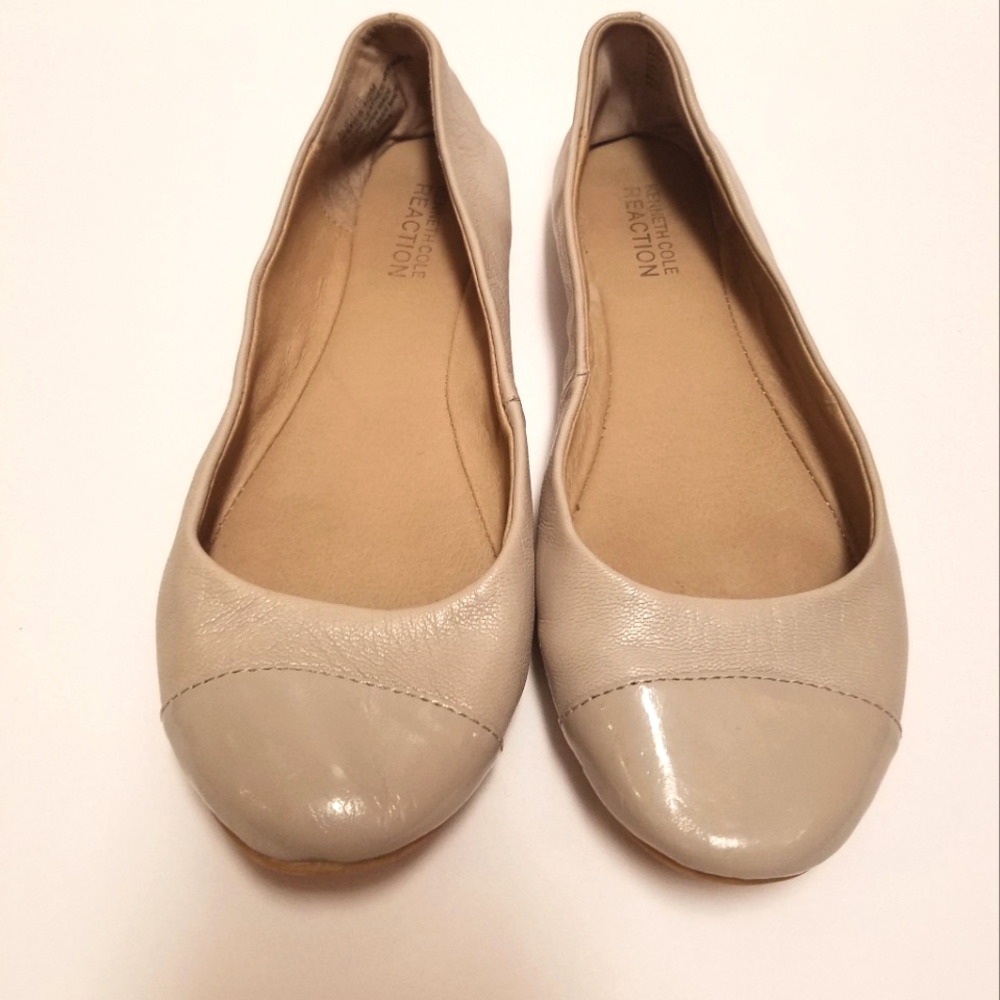 Kenneth Cole Reaction flats